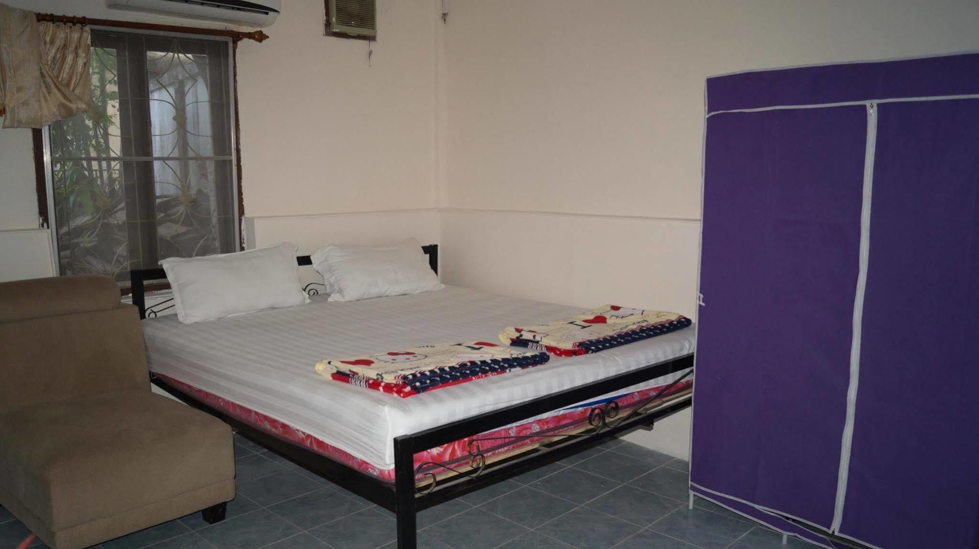 Orange Backpacker Hostel เวียงจันทน์ ภายนอก รูปภาพ